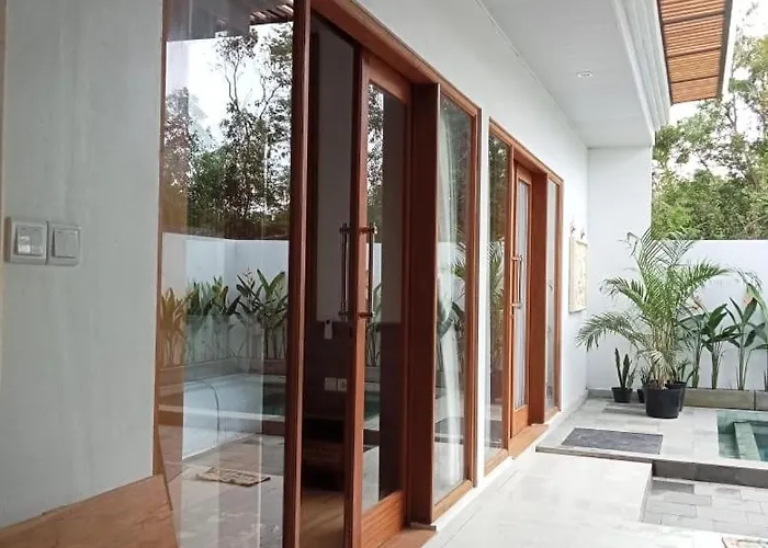 Made Batu Villa Ungasan